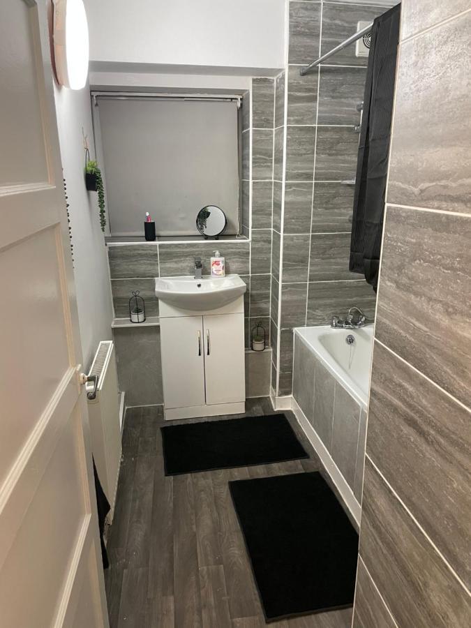 Lovely 2Bedroom 4Mins From Wimbledon Station London Eksteriør bilde